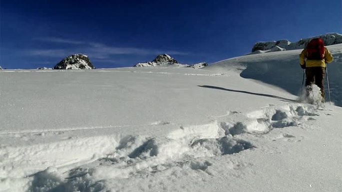 雪地徒步旅行（高清1080）