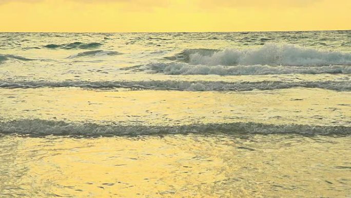 高清超级慢镜头：日落海滩
