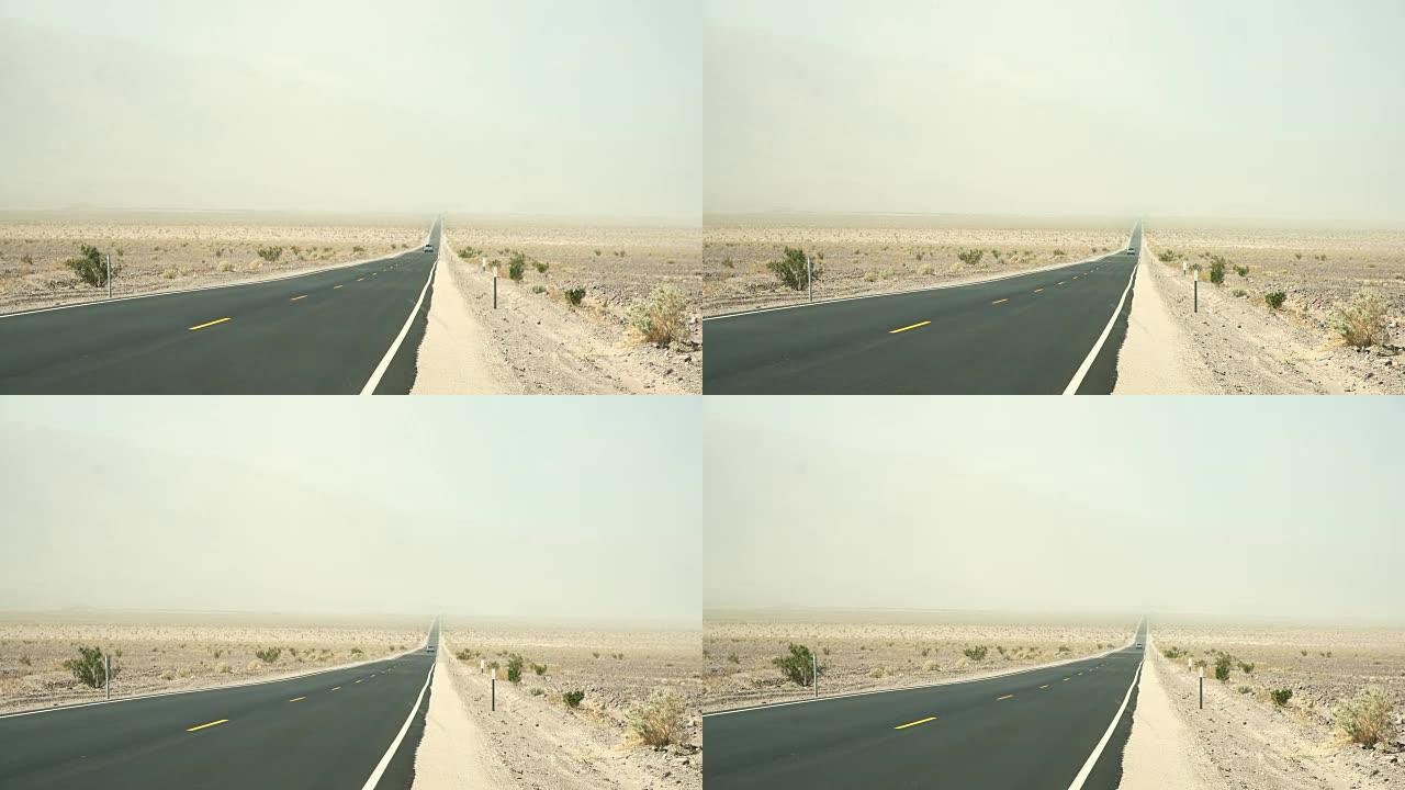汽车穿过沙漠