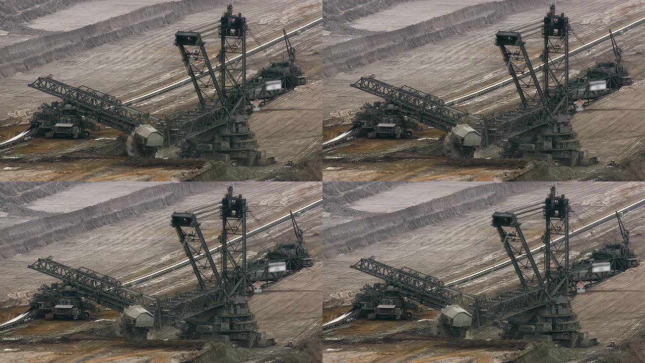 露天棕色煤矿大型机器采煤矿场工作开矿