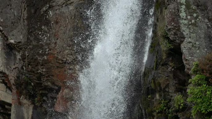 慢动作：塔拉纳基瀑布步道，鲁阿佩胡山