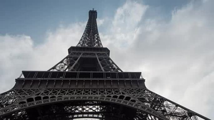 倾斜巴黎埃菲尔铁塔，时间流逝