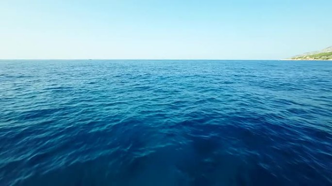 亚得里亚海的空中浮潜
