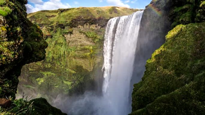 冰岛风景如画的瀑布Skogafoss