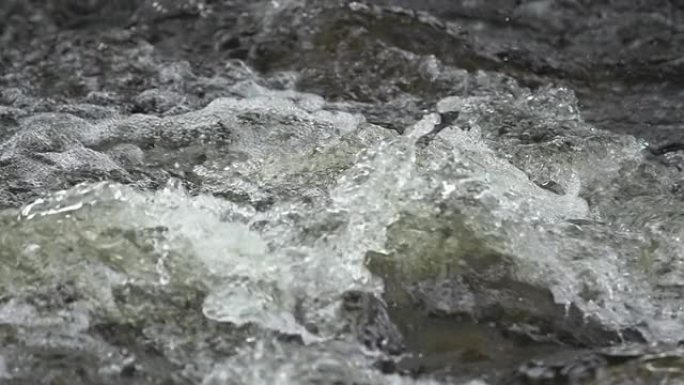 慢速运动：水水资源纯净水流山泉水自来水花