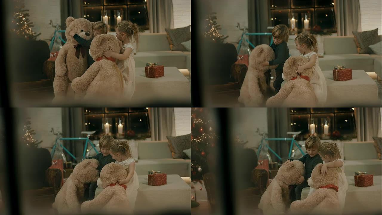 圣诞节前夕带着泰迪熊的孩子