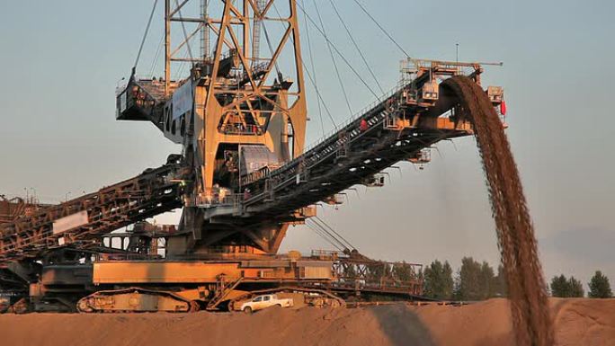 大型机器采矿石矿矿场采掘开采
