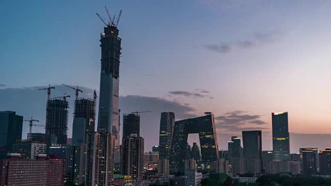 T/L城市天际线高角度视图，从白天到晚上/北京，中国