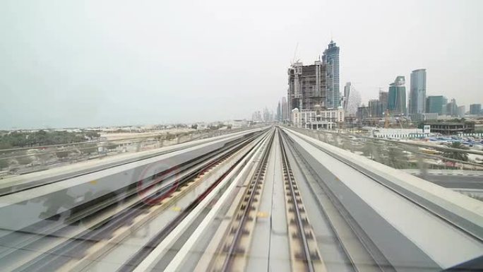 POV迪拜地铁接近该地区