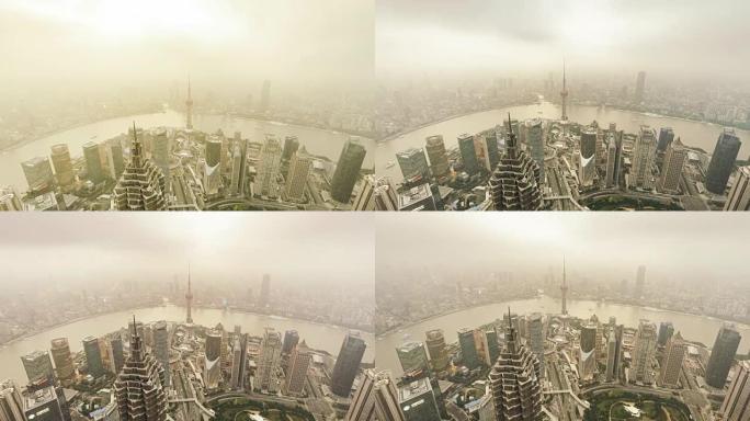带现代摩天大楼的高角度日落视图/中国上海