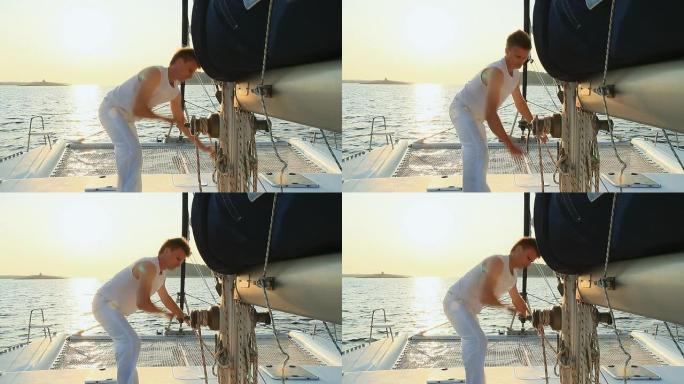 HD：日落时操作帆绞车