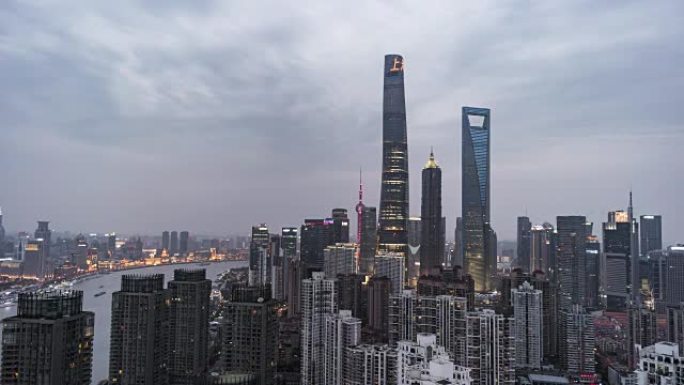 T/L WS HA上海陆家嘴金融区高视角，昼夜过渡/中国上海