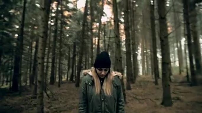森林中的POV神秘女孩