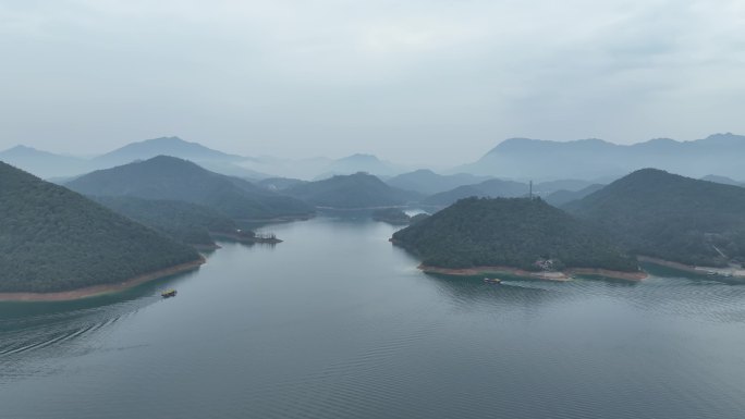 4K高清航拍安徽皖南黄山太平湖水库风景区