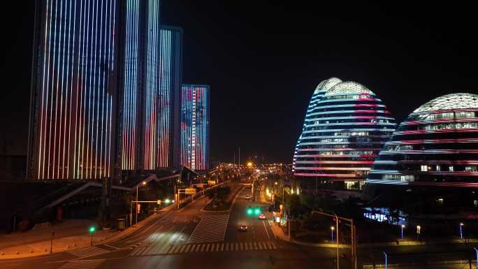 汽车开往武汉蔡甸军山新城·春笋夜景航拍