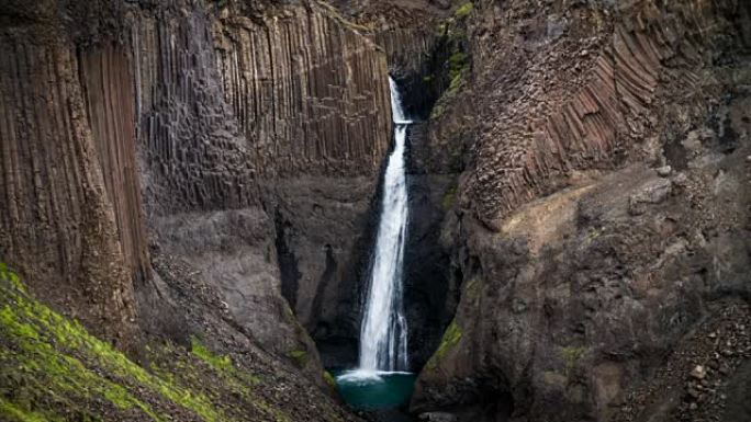冰岛的Litlanesfoss瀑布