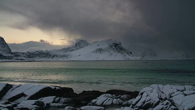 挪威北部北极海岸线