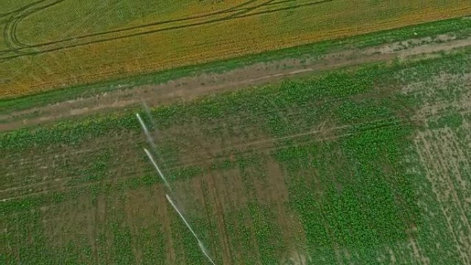 干旱年份的空中灌溉田