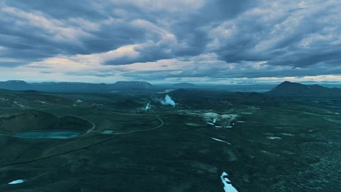 火山口湖和地热发电站