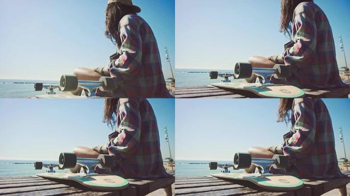 坐在长凳上的女人