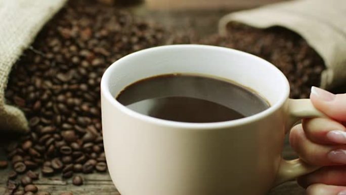 一杯咖啡制作黑咖啡咖啡豆