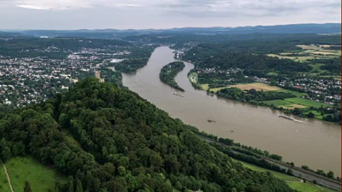 与德国Drachenfels一起对莱茵河谷进行空中拍摄