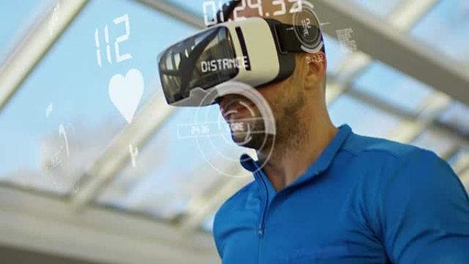 在跑步机上跑步的VR眼镜中的男人