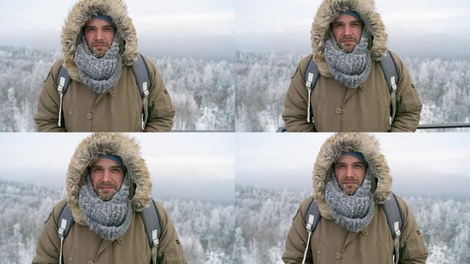 寒冷冬日的男性游客肖像