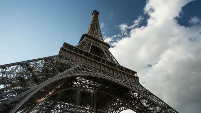 时光倒流：巴黎埃菲尔铁塔
