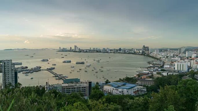 白天到晚上的时间流逝帕蒂亚市海滩