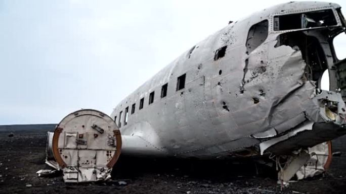 一架美军飞机在冰岛坠毁