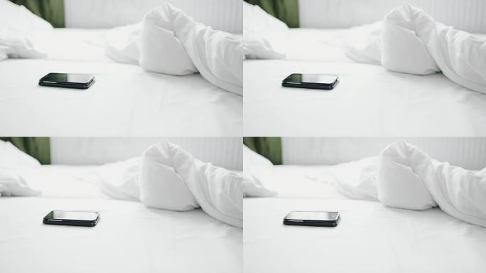 DS手机躺在床上