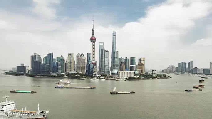 中国上海/上海市中心的T/L WS HA PAN高角度视图