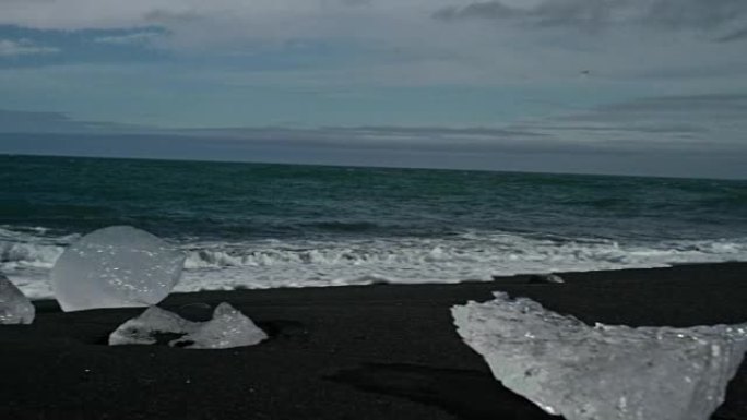 钻石海滩融化的冰块海滩海岸线