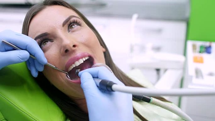 牙科手术医生医院拔牙种牙洗牙