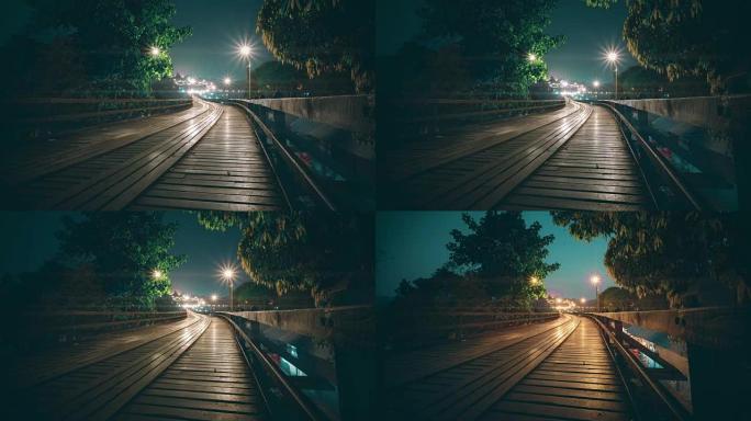 泰国北碧府Sangklaburi区的河上木桥 (Mon桥)。