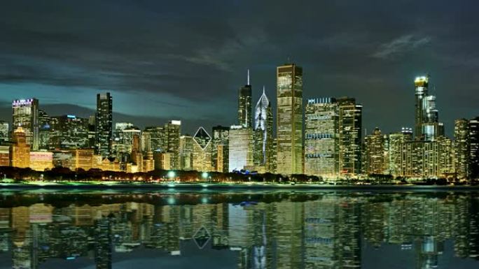 芝加哥。斯莱林。夜。商。