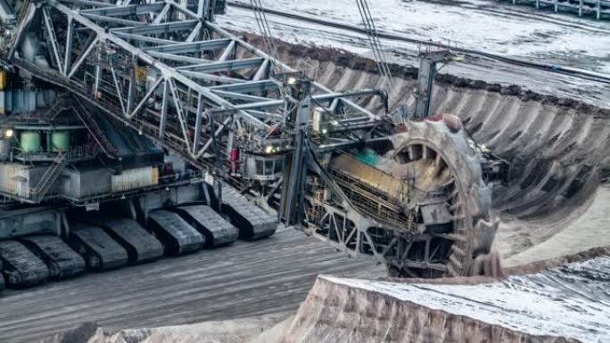 褐煤露天矿用巨型斗轮挖掘机