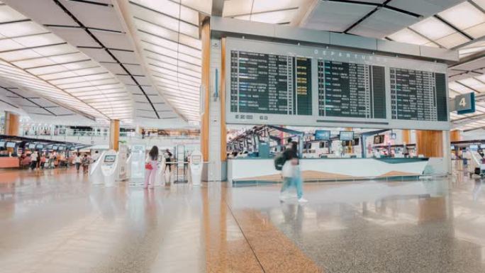 4k分辨率乘客穿过航站楼和机场旅行板，在国际机场航站楼办理登机手续，旅行商务航空公司和运输Conce