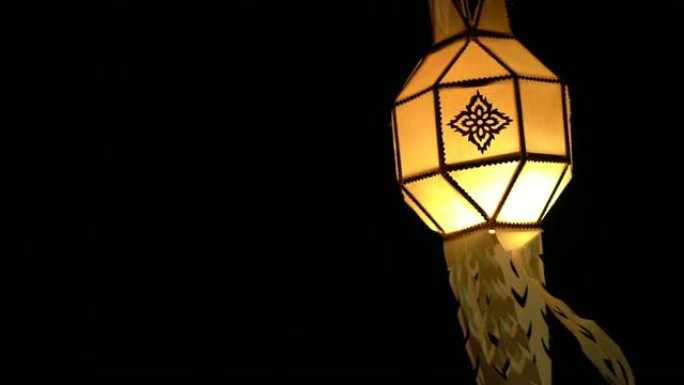 清迈彝蓬节的灯笼，背景是飘动的灯笼