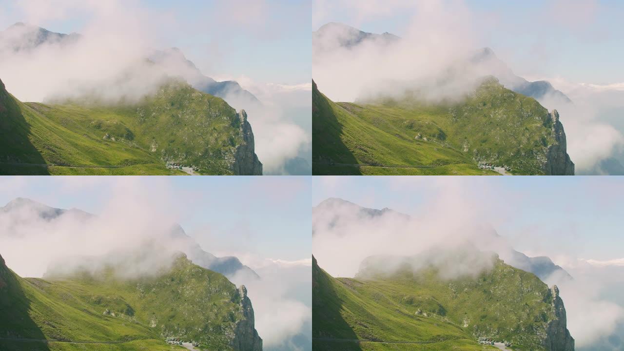 WS薄雾覆盖了朱利安阿尔卑斯山的山脉