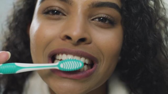如果你想要完美的牙齿，你必须刷牙