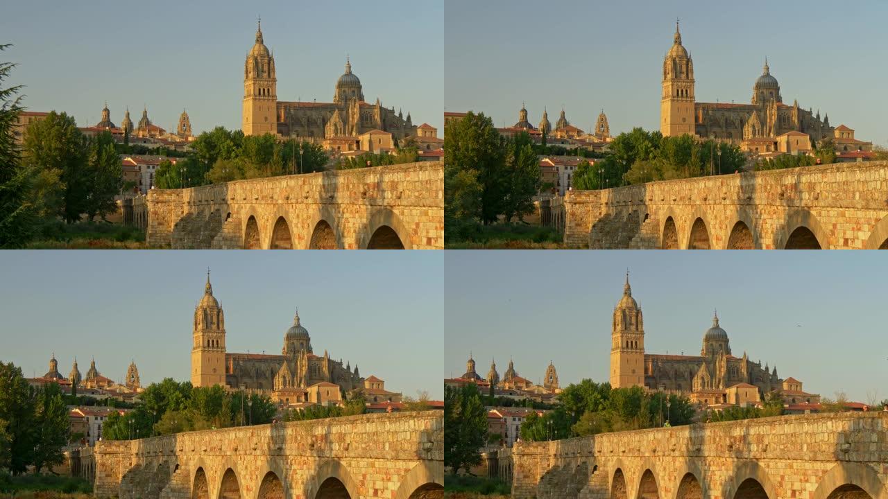 日落下西班牙萨拉曼卡新大教堂的平移镜头。4K, UHD