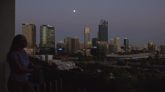 珀斯城市夜景夜景思念车流