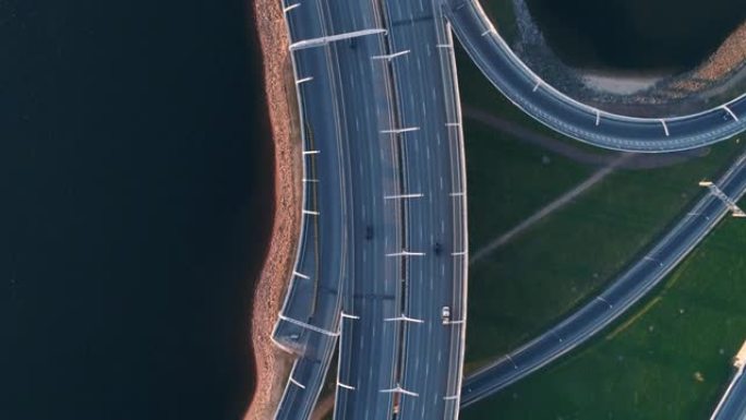 高速公路交叉口高速公路的鸟瞰图