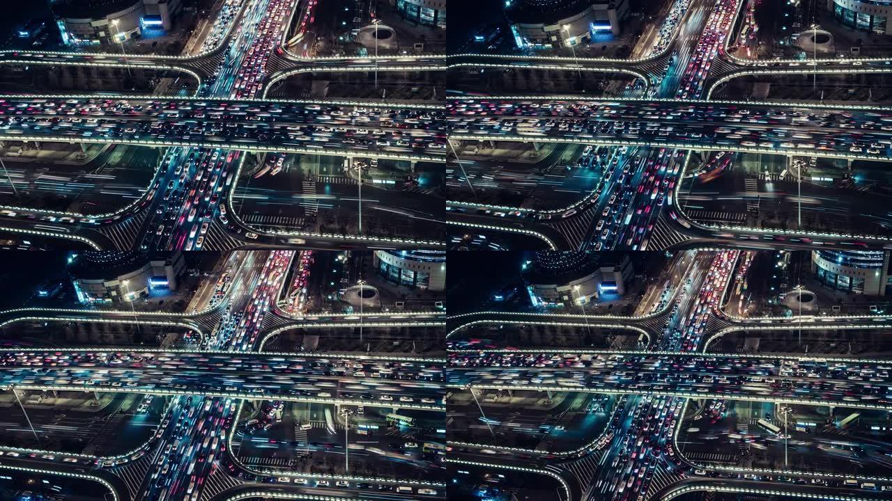 夜间/北京，中国立交桥和城市交通的T/L ZO鸟瞰图