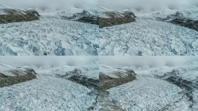 西藏冰川的鸟瞰图雪白冰雪寒冷