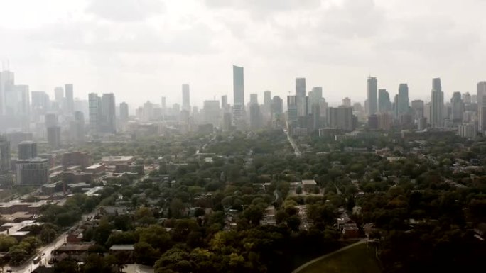 一个普通的、不起眼的大都市的空中建立镜头。