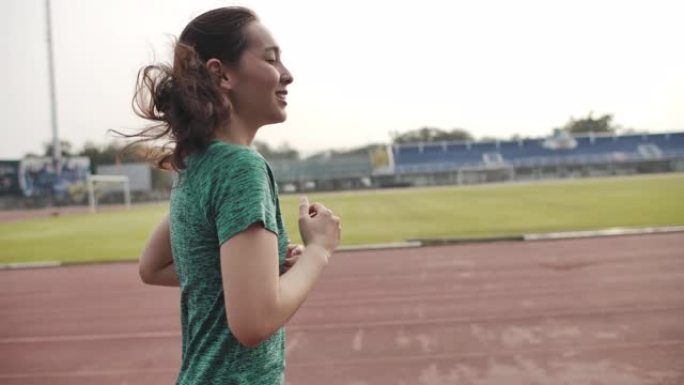 亚洲运动女子晨跑的慢动作