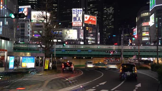 晚上的新宿东京。地标性城市景观旅游概念。